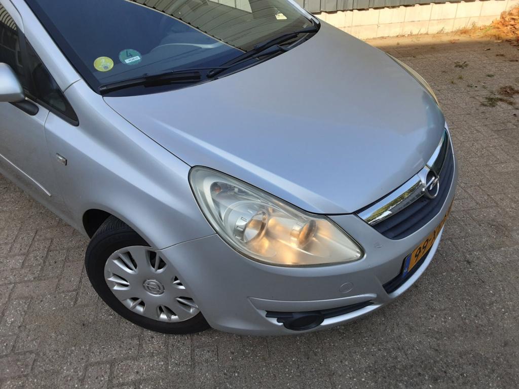 Opel Corsa 1.4-16v enjoy