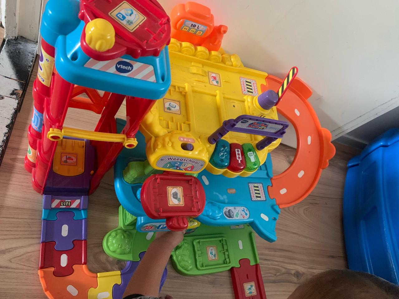 VTech Toet Toet Auto’s Garage met 3 pratende auto’s 🚗🎶