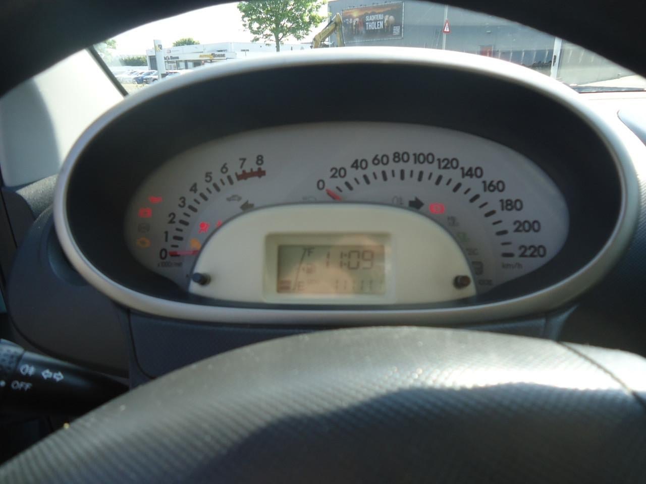 DAIHATSU SIRION 2 1.0 PREMIUM