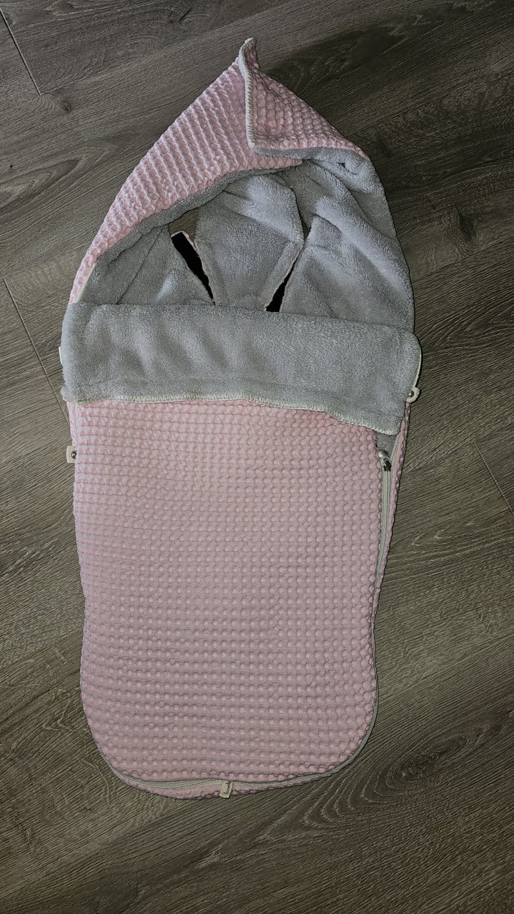 Koeka voetenzak voor de kinderwagen