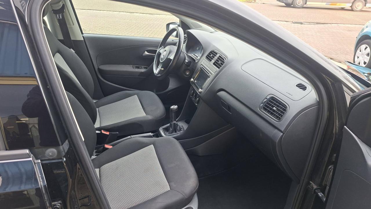 Volkswagen Polo 1.4 16v Highline 5deurs bj:2010 airco lm-velgen