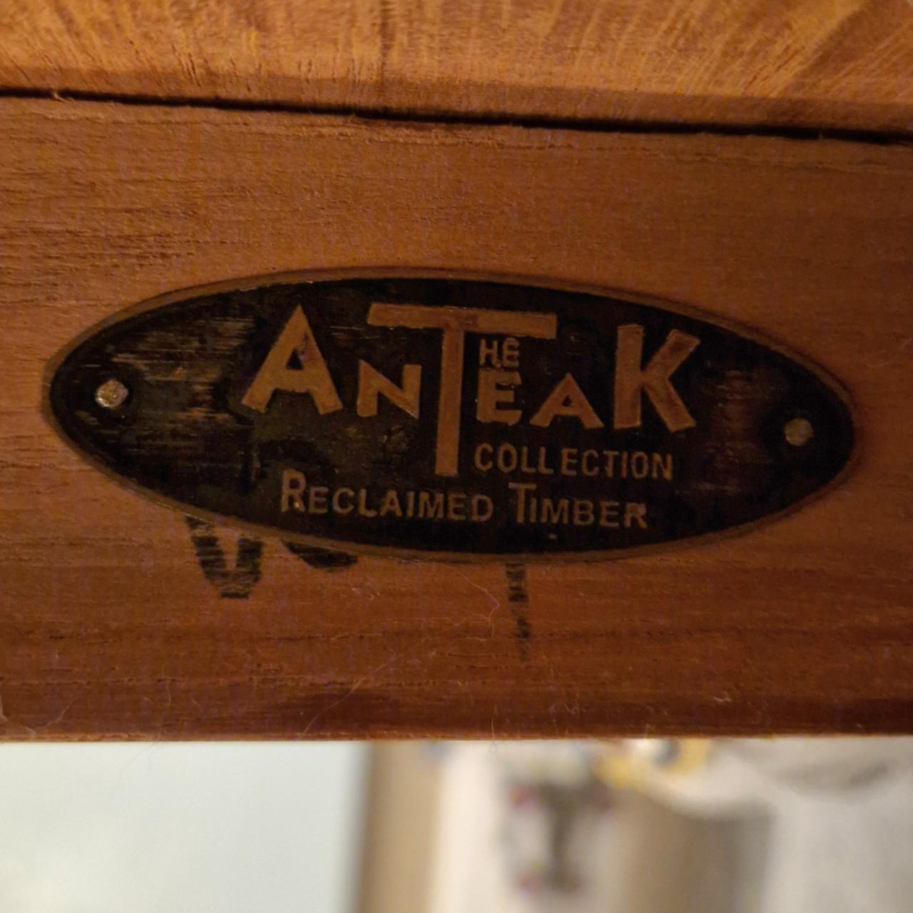 2 teakhouten salontafels