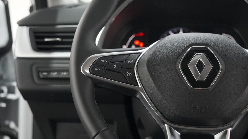 Renault Captur tce 90 techno | camera | navigatie | pack winter | apple car