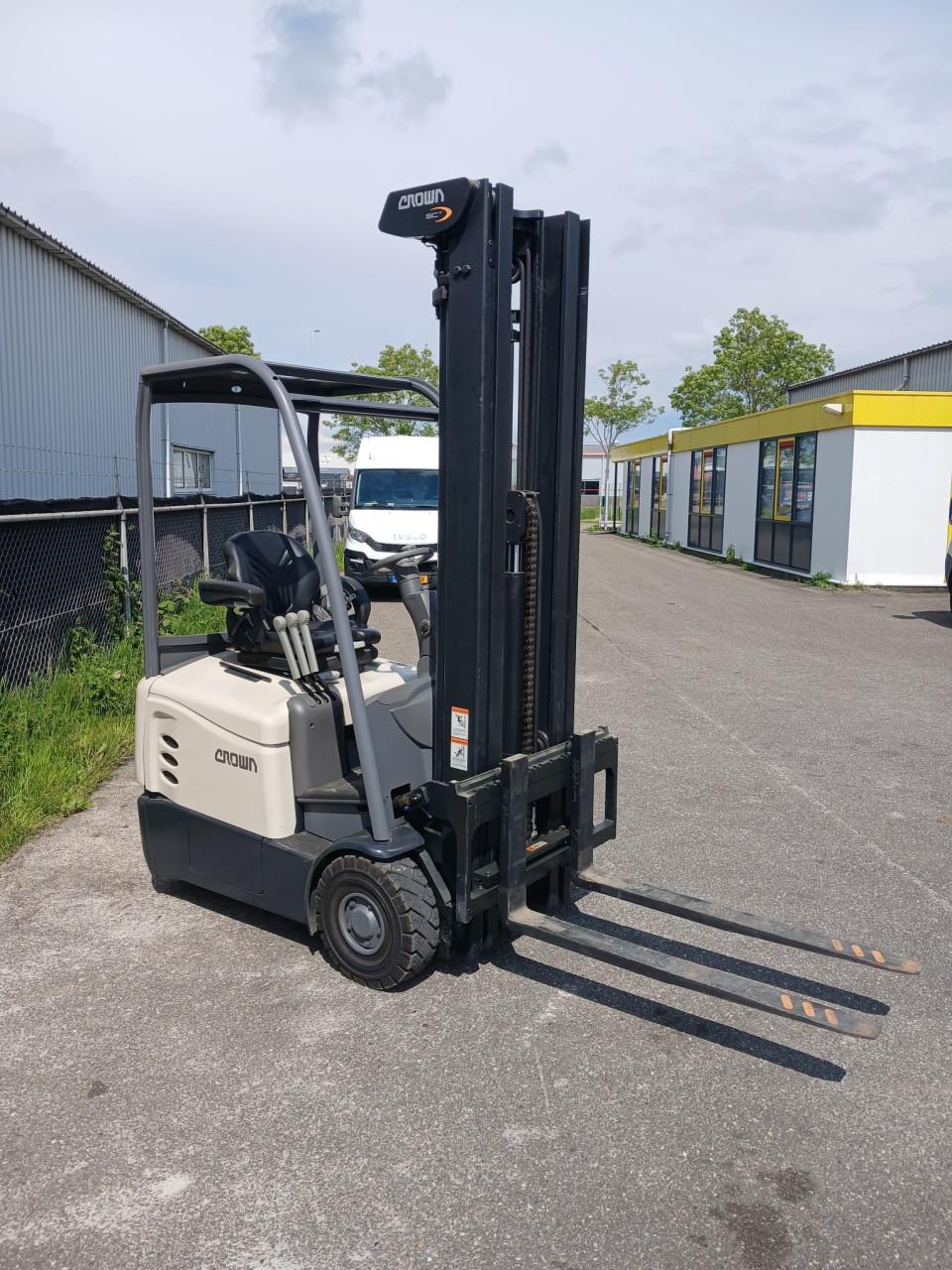 Crown elektrische heftruck