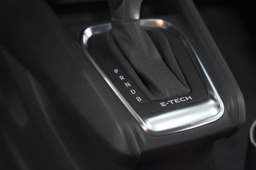 Renault Captur 1.6 e-tech full hybrid 145 techno | camera | parkeersensoren