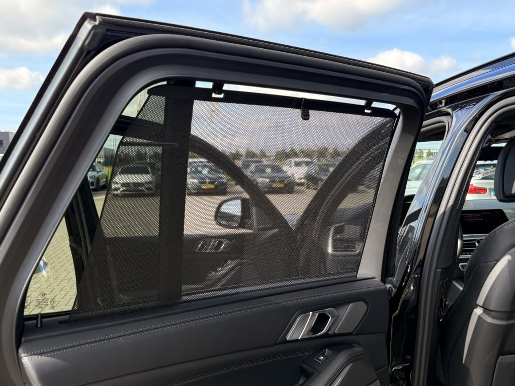 BMW X5 xdrive45e high executive | pano | sky lounge | stoelventilatie | luc