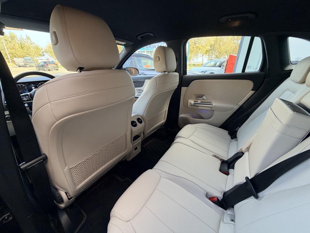 Mercedes-Benz Gla-klasse 200 business solution luxury