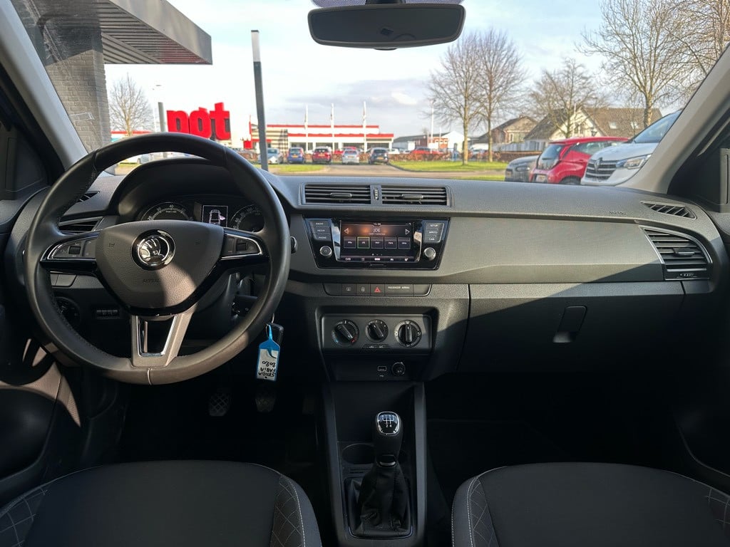 Skoda Fabia 1.0 tsi business edition