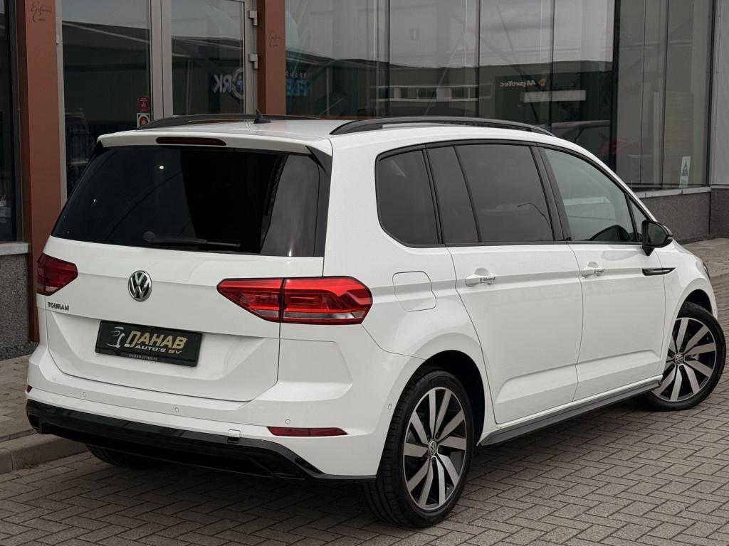 Volkswagen Touran 1.5 tsi highline business r 7p | acc | achteruitrijcamera