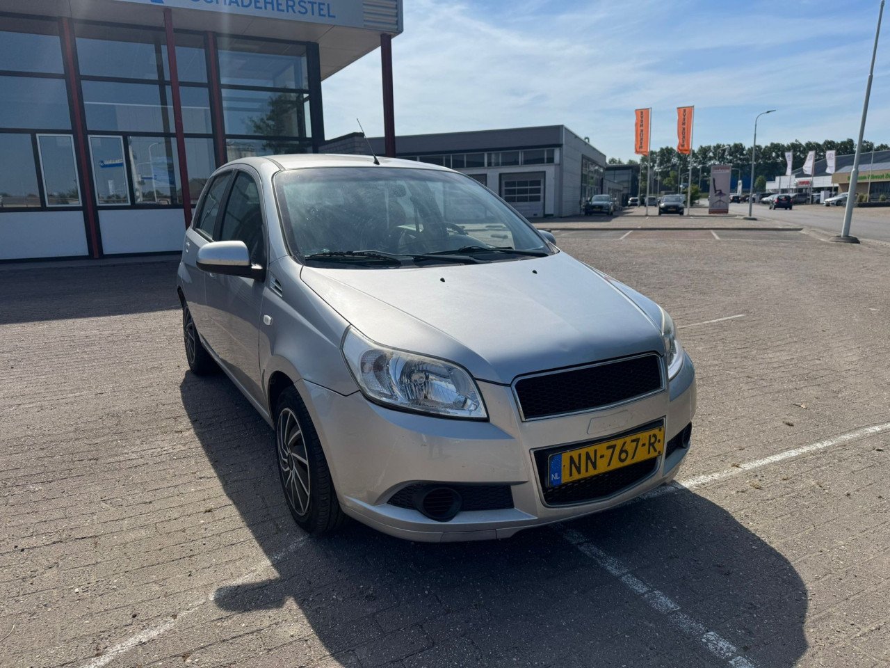 Chevrolet aveo bj 2011  1950 euro