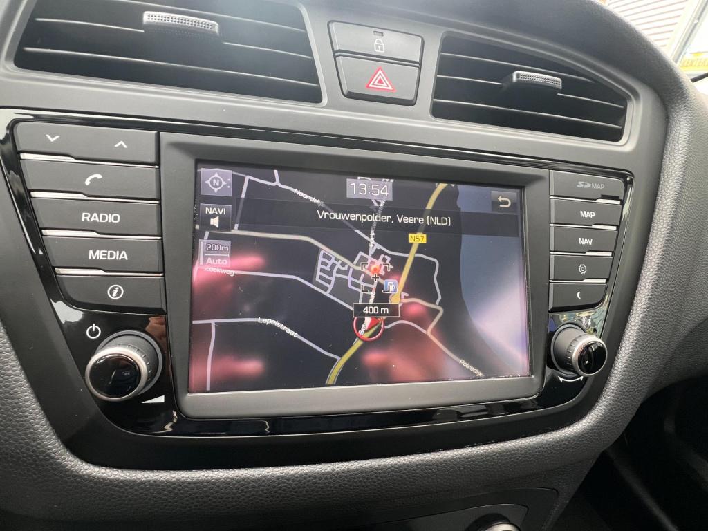 Hyundai I 20 1.0 t-gdi comfort, camera, navigatie, trekhaak enz...