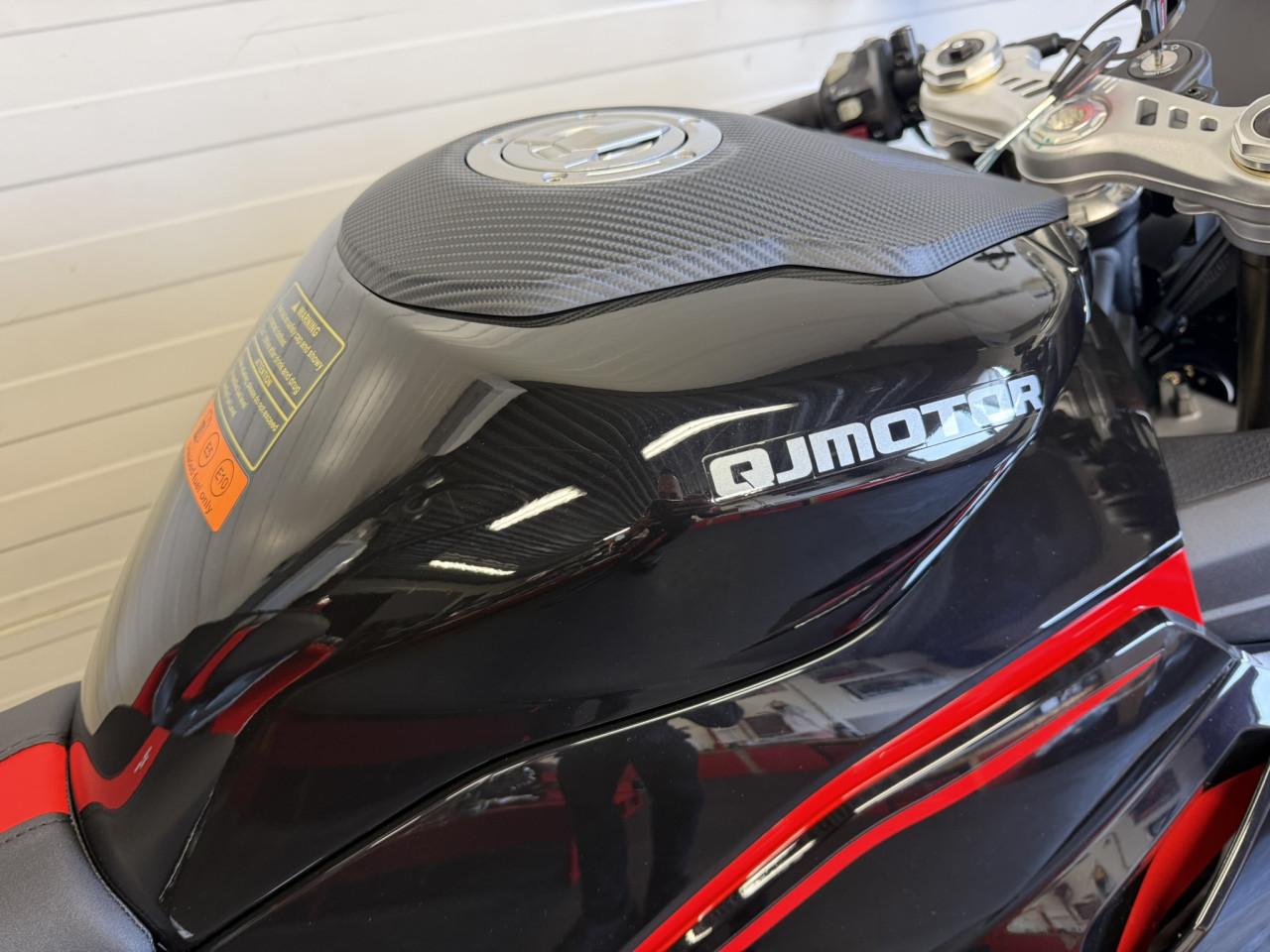 QJMotor SRK 421 RR | Nieuw model | Uit voorraad leverbaar!