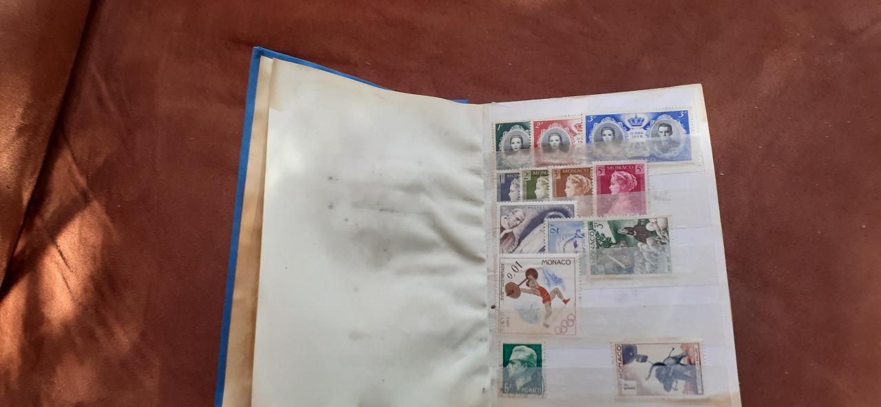 Postzegels van diverse kleine Landen