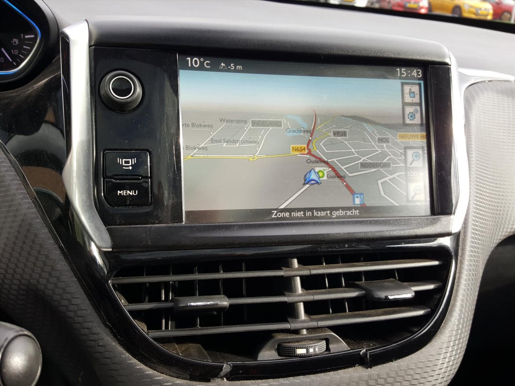 Peugeot 2008 1.6 vti 120pk allure navigatie | trekhaak | cruise & climate c