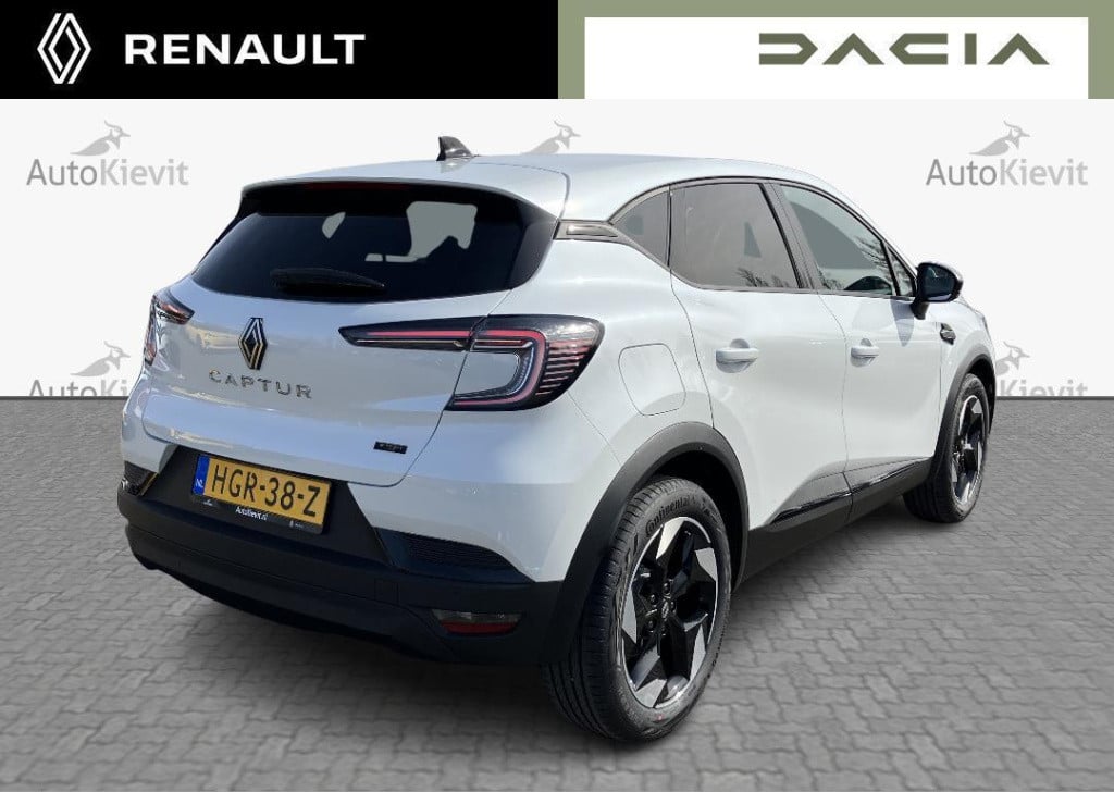 Renault Captur 1.6 e-tech hybrid 145 techno