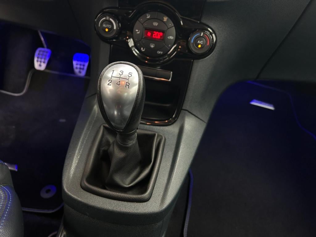 Ford Fiesta occasion 1.6 metal | blauw | tweedehands ford fiesta | airco | 