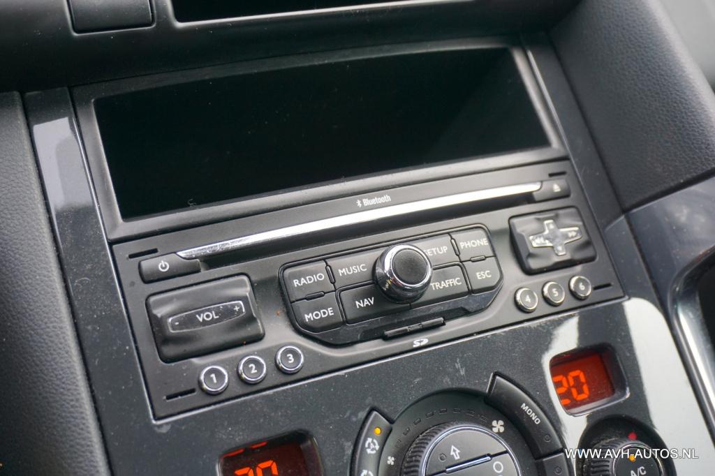 Peugeot 3008 1.6 vti active