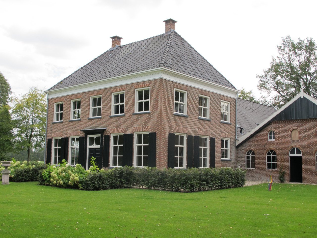 Luxehardhouten kozijnen - landelijke stijl | nieuw & op maat