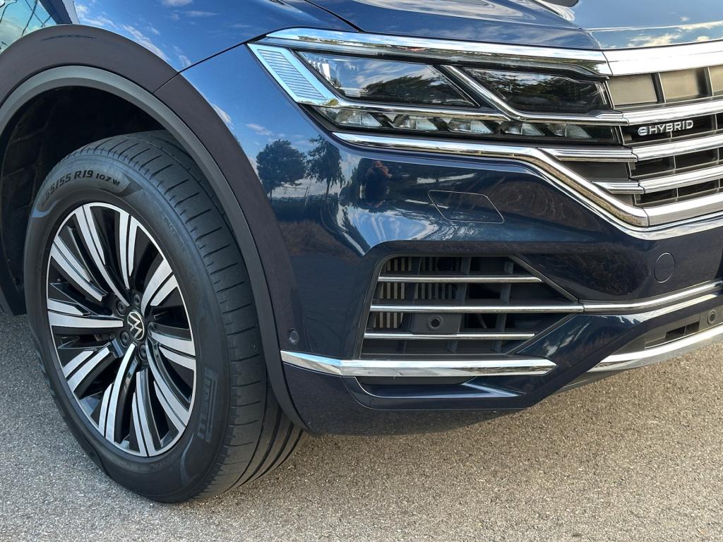 Volkswagen Touareg 3.0 tsi ehybrid 4motion elegance | panoramadak | head up