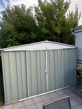 Metalen schuurtje / berging 290 breed, 275 diep