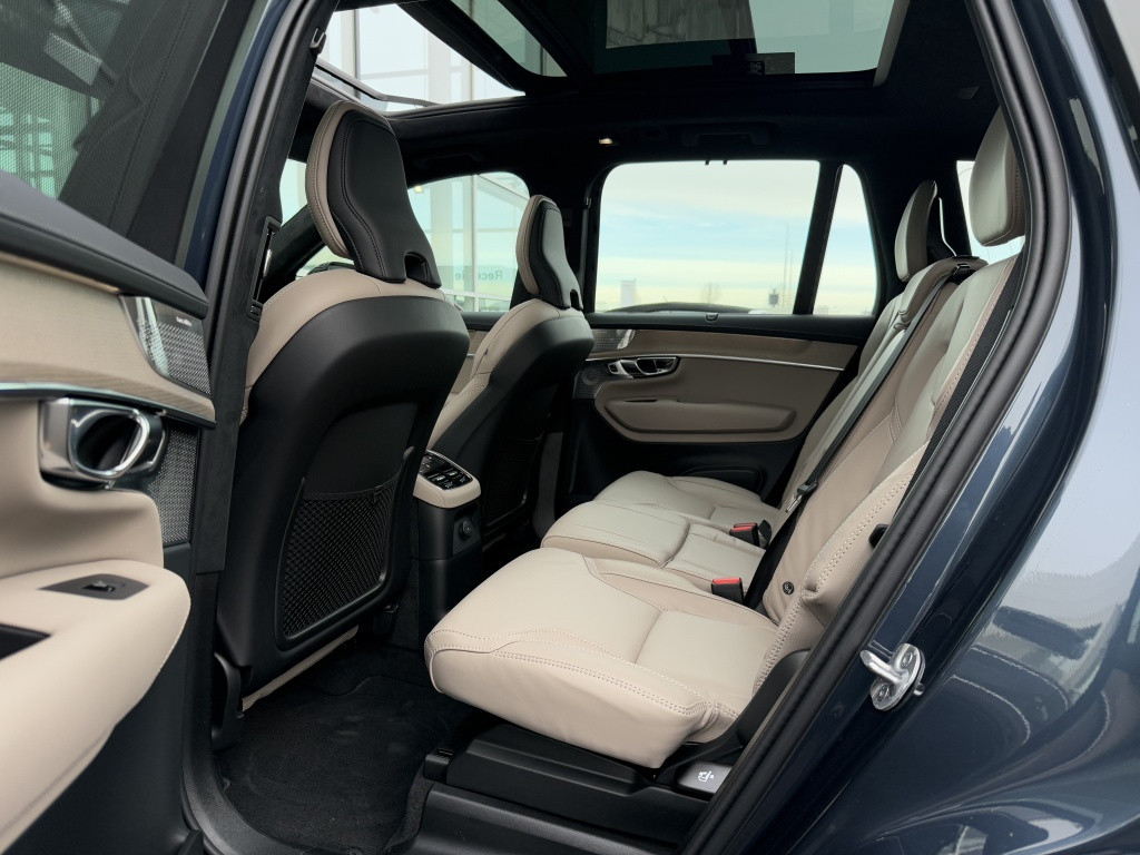 Volvo XC90 t8 awd ultra dark luchtvering | facelift | nieuwpr. € 107.559 |