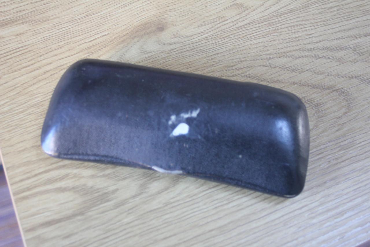 Brilletje en koker uit grootmoeders tijd