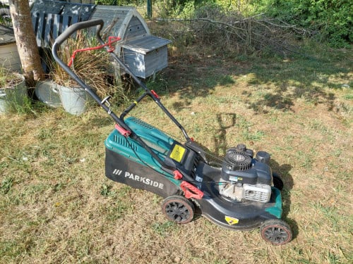 Benzine grasmaaier