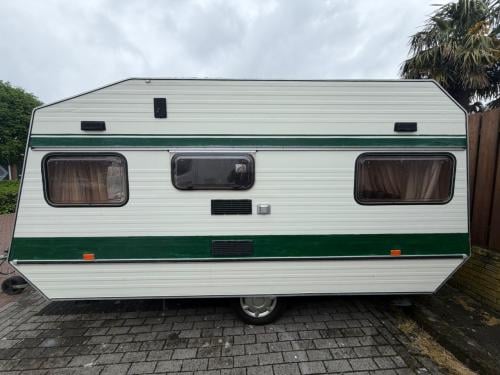 Caravan Chateau Grand Prix 1983, perfecte instapcaravan!