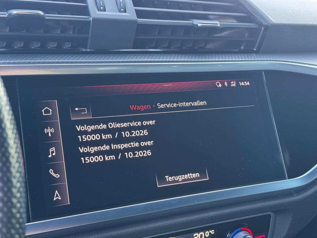 Audi Q3 sportback 35 tfsi s-line 3x * matrix led * black pack * stoelverwar