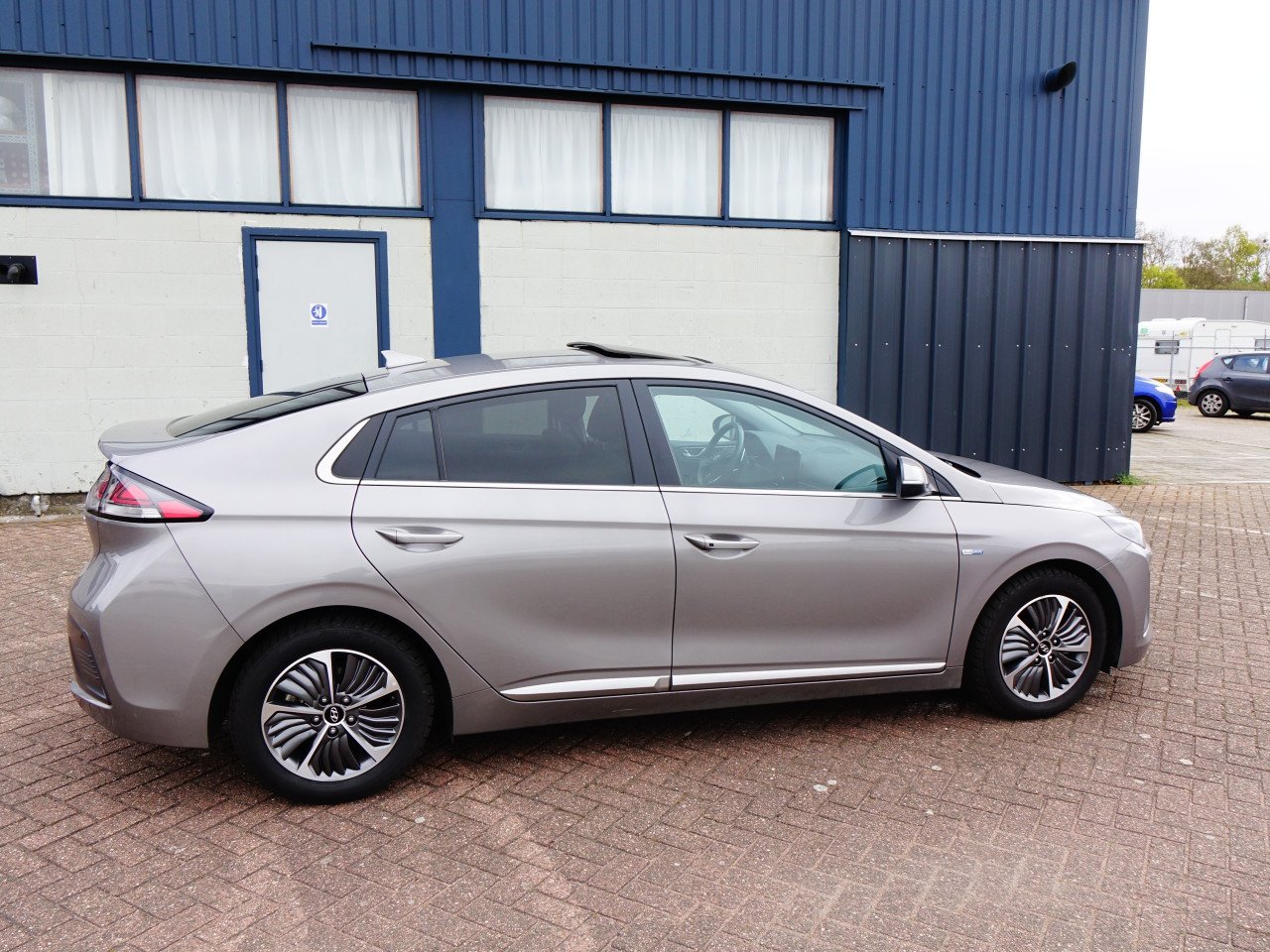 Hyundai Ioniq 1.6 GDI PHEV Premium