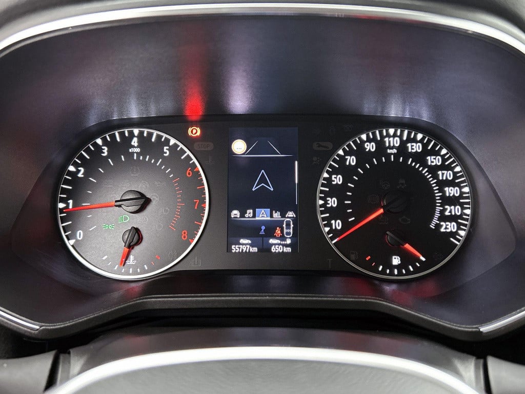 Renault Clio 1.0 tce zen | parkeer sensoren | cruise control | navigatie | 