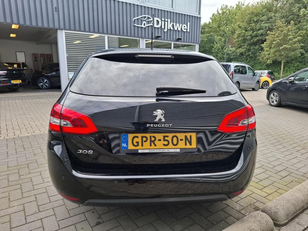 Peugeot 308 sw 110 blue lease active pano/nav/cam