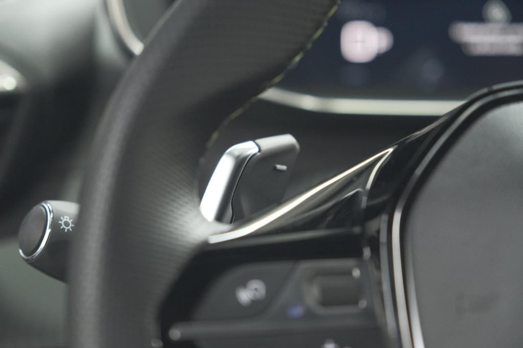 Peugeot 2008 puretech 130 eat8 gt | 360 camera | adaptieve cruise control |