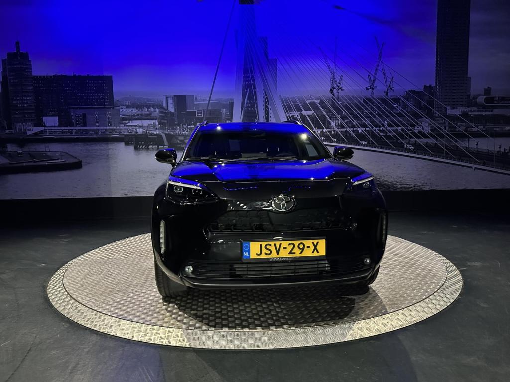 Toyota Yaris Cross 1.5 hybrid 130 dynamic *acc*winterpakket*camera*17inch*