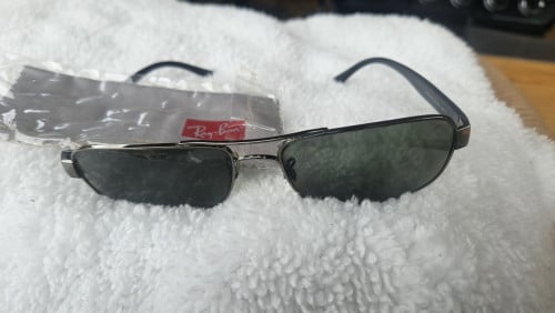 Ray-Ban zonnebril RB3273 – polarized, made in Italy