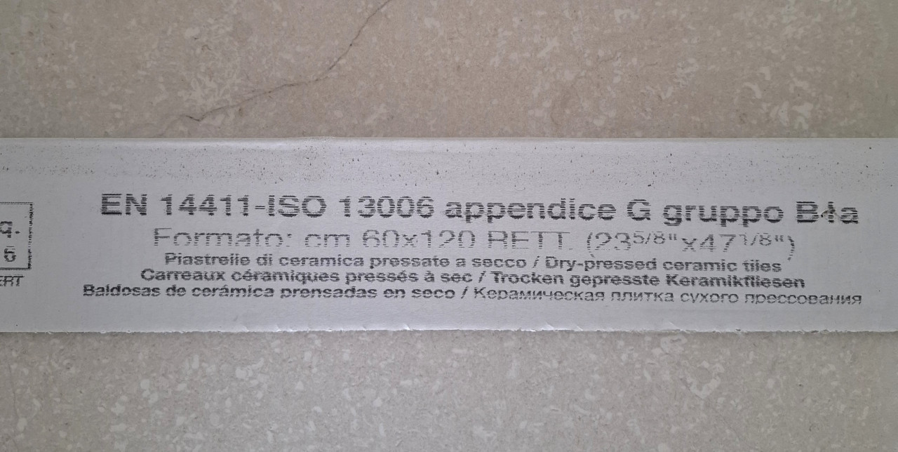 Te koop: 6 grote wandtegels, 60 x 120cm, 2 ds. 4,32m2.