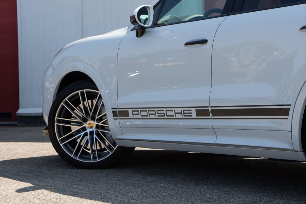 Porsche Cayenne coupé 3.0 | sport design | sport chrono |