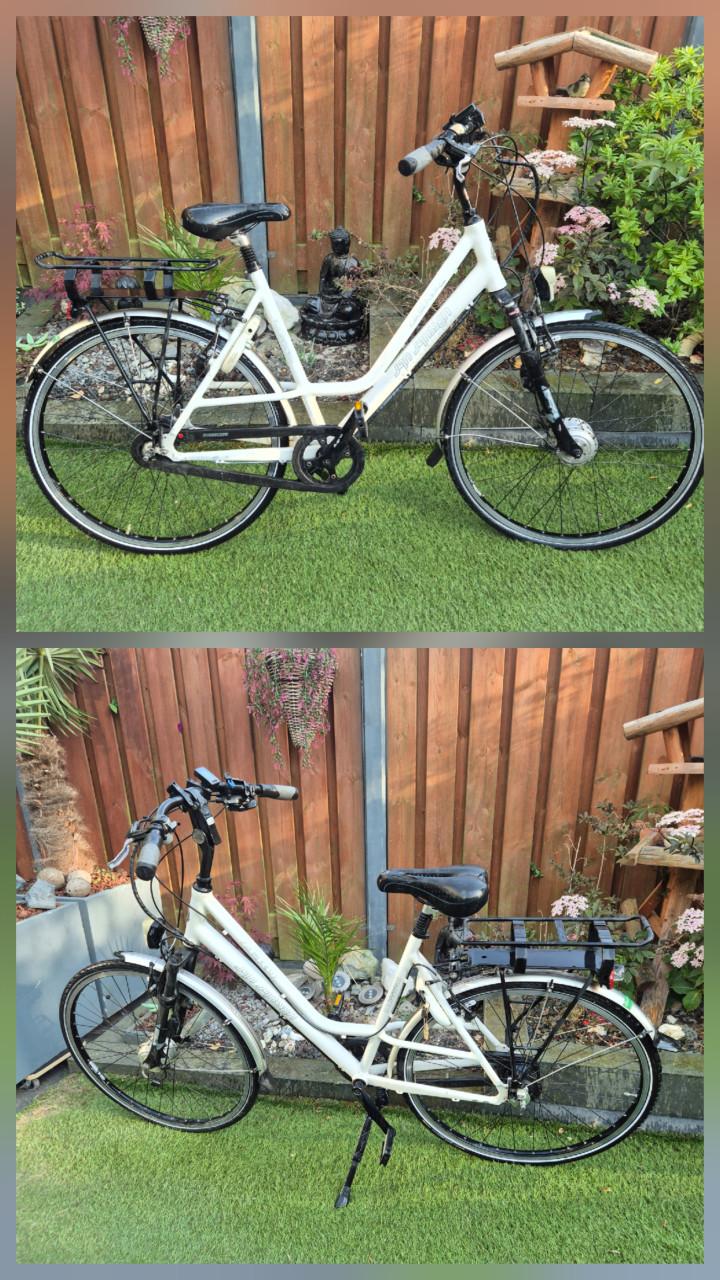 Fiets te koop.