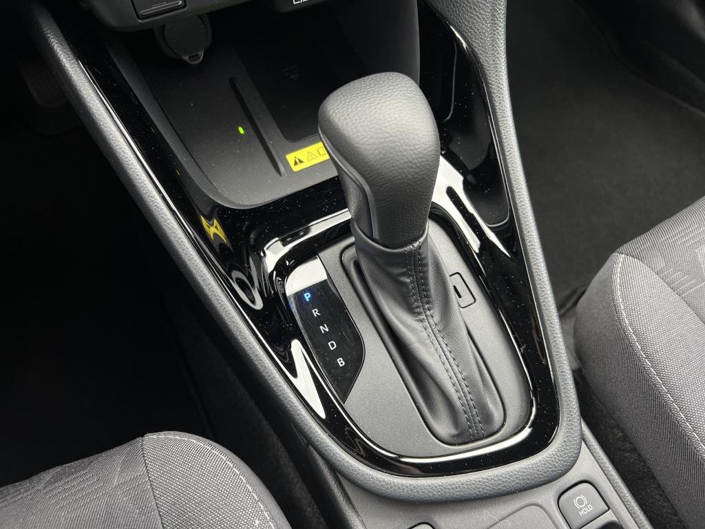 Toyota Yaris 1.5 hyb. 115 dynam | parkeersensoren | stoel+ stuur verwarming