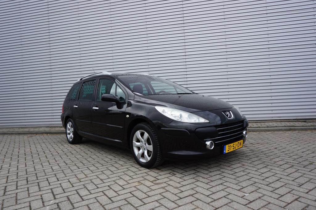 Peugeot 307 sw 1.6-16v griffe climate / cruise / pano / leder / parkeers. /