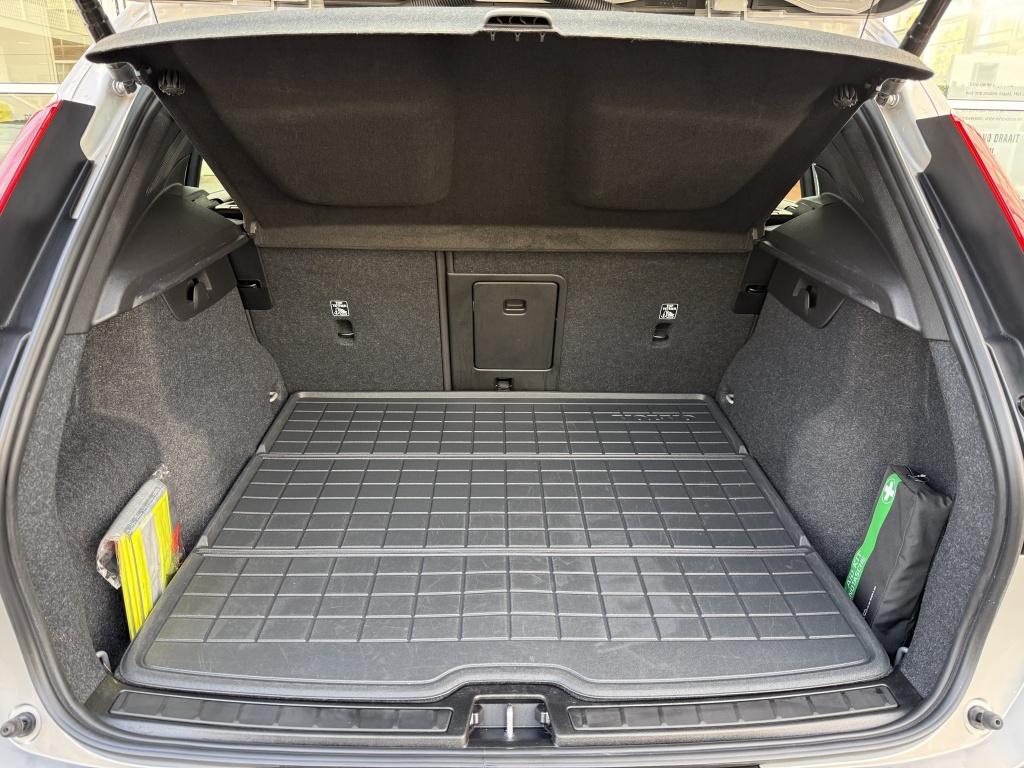 Volvo XC40 recharge ultra 252pk/ 70 kwh| panodak| 360camera| trekhaak