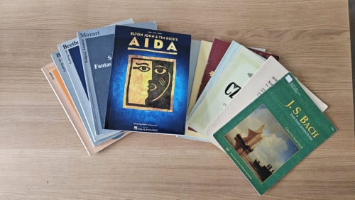 Diverse bladmuziek piano