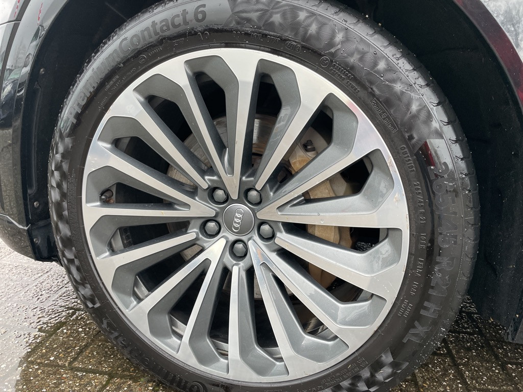 Audi E-tron 55 quattro 95 kwh s-line -full options-