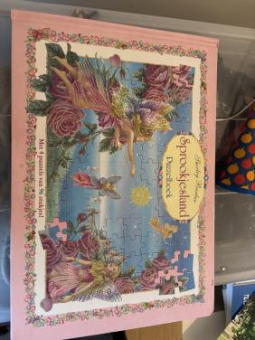 Sprookjesland puzzelboek