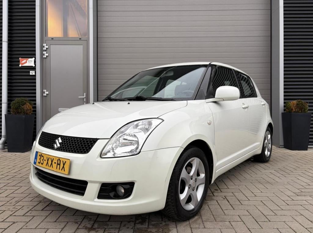 Suzuki Swift 1.3 shogun/airco/trekhaak/lichtmetaal/