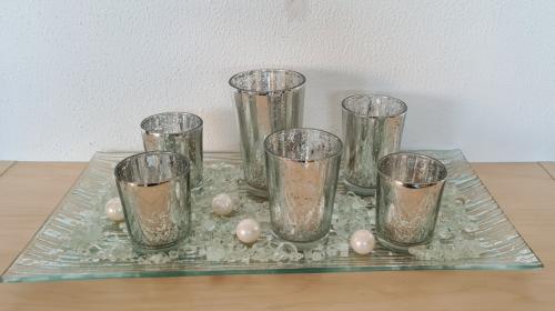 Mooie glazen schaal met 6 windlichtjes en glassnippers