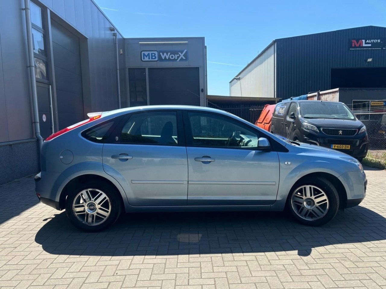 Ford Focus 1.6-16V Ghia Automaat/ Trekhaak/Airco