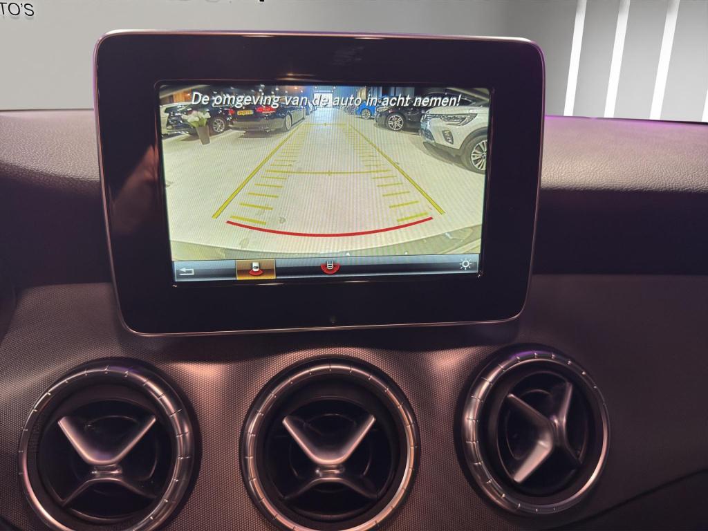 Mercedes-Benz Cla 180 amg night edition plus | camera | 18"| sportstoelen |