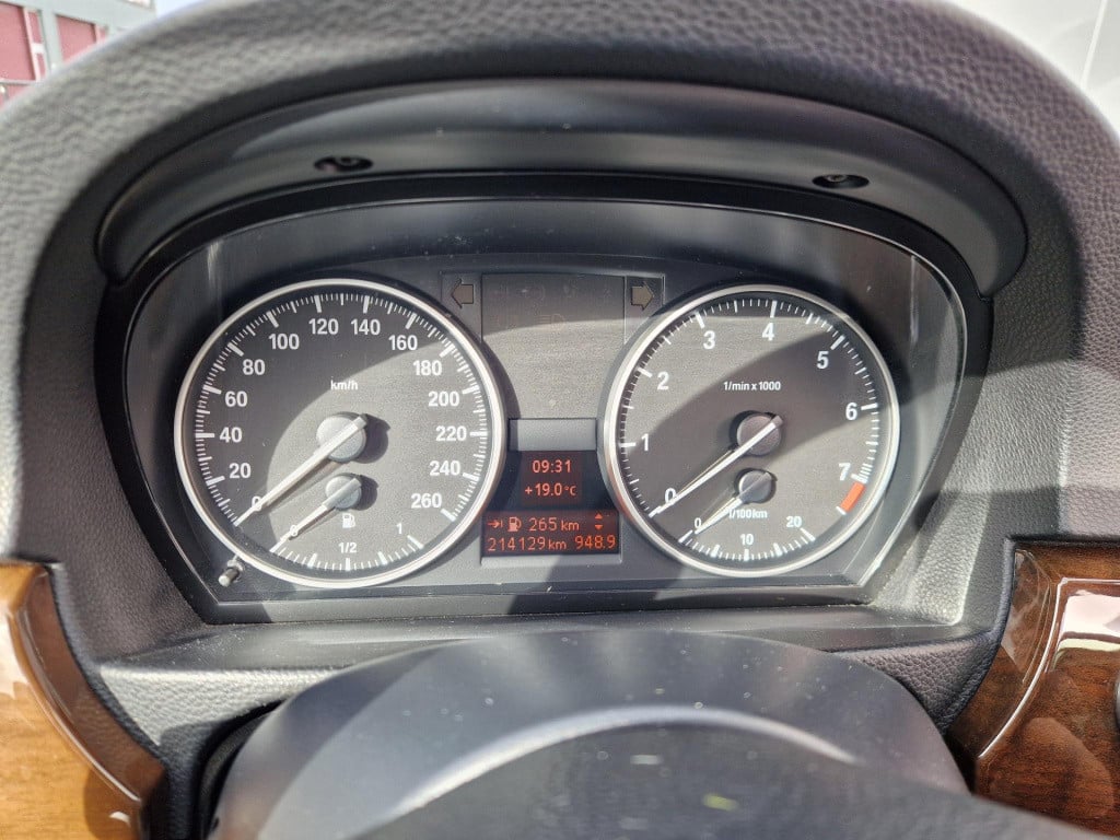 BMW 3-serie touring 320i high executive