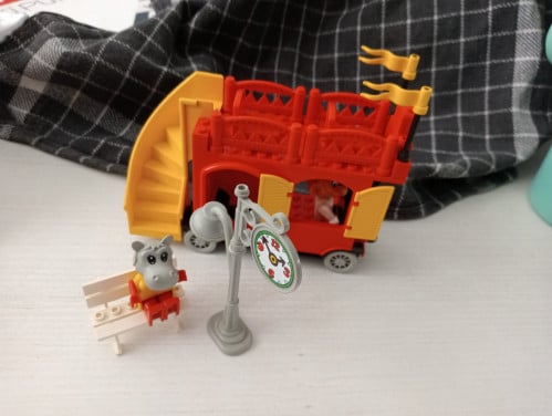 Lego Fabuland Bus